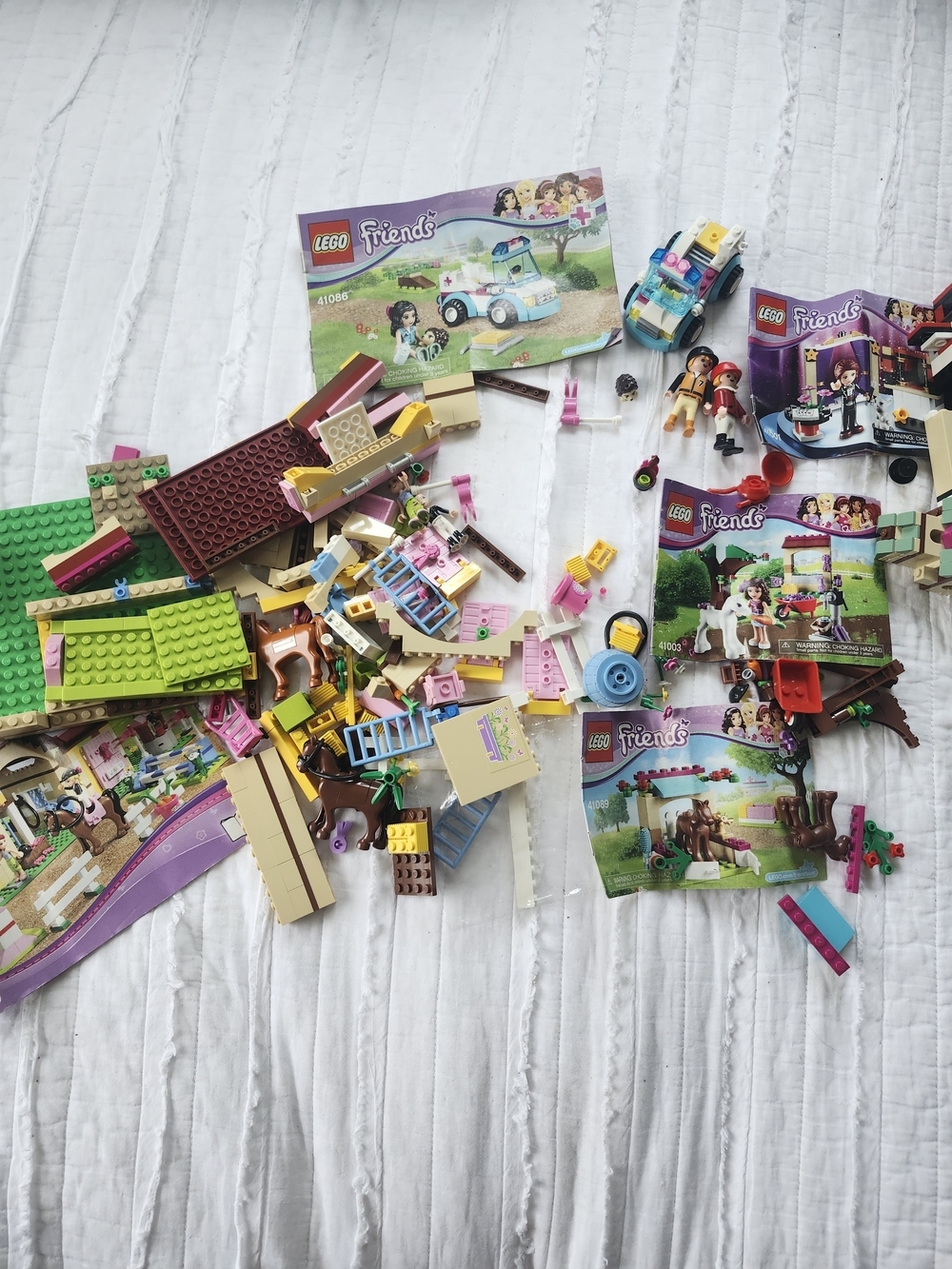 Mixed LEGO Friends Collections Lot w/ Instruction Books